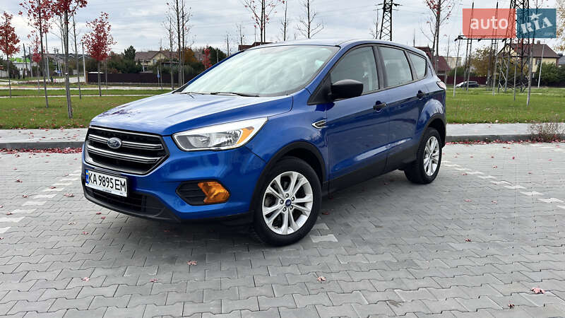 Позашляховик / Кросовер Ford Escape 2017 в Ірпені