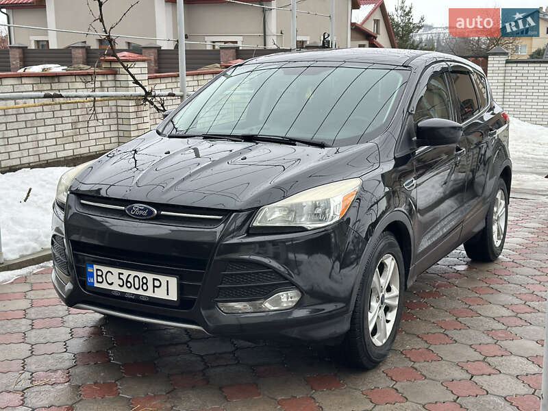 Внедорожник / Кроссовер Ford Escape 2015 в Николаеве