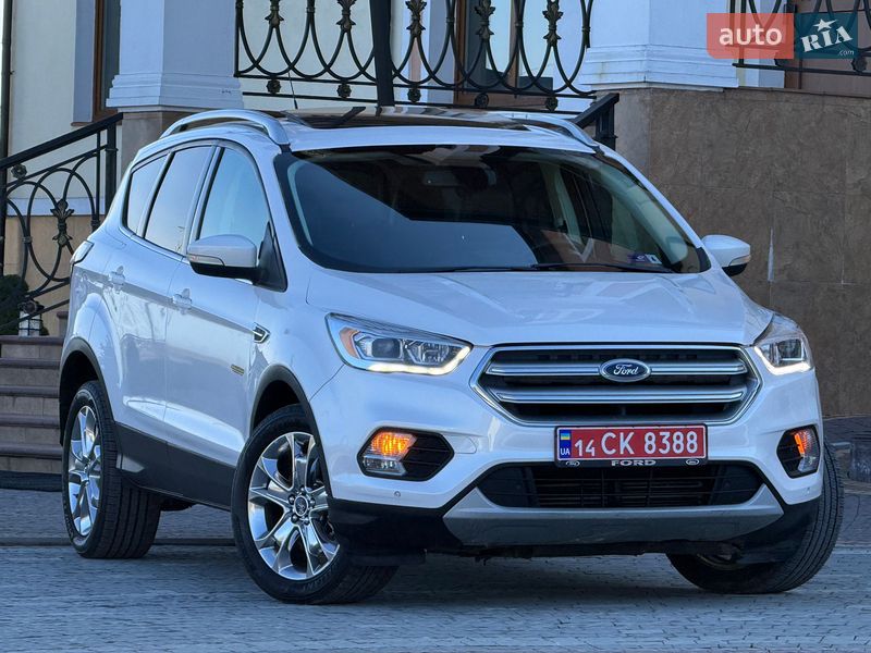 Внедорожник / Кроссовер Ford Escape 2018 в Дрогобыче