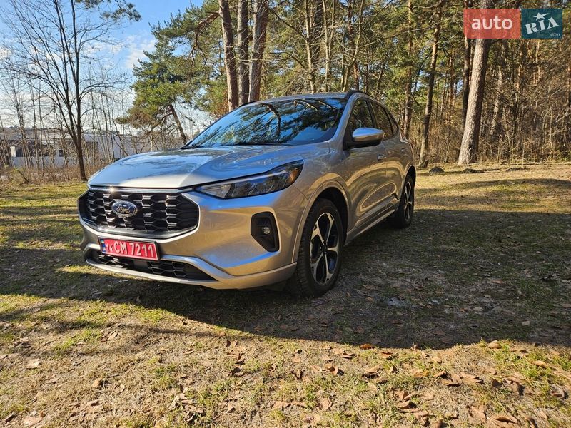 Внедорожник / Кроссовер Ford Escape 2023 в Львове