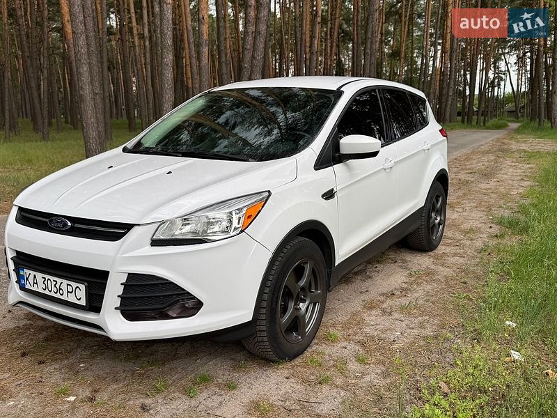 Внедорожник / Кроссовер Ford Escape 2015 в Чернигове