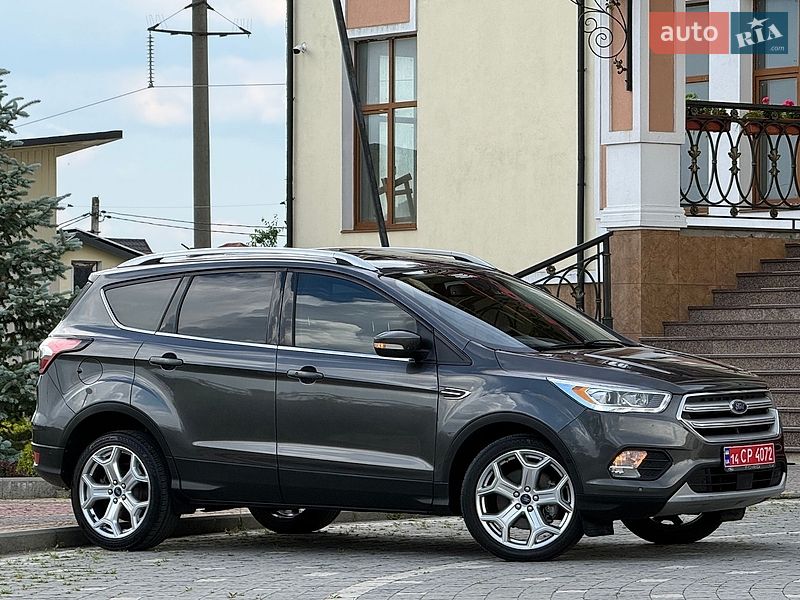 Внедорожник / Кроссовер Ford Escape 2018 в Дрогобыче