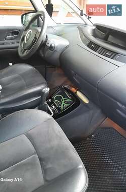 Минивэн Renault Espace 2012 в Тячеве