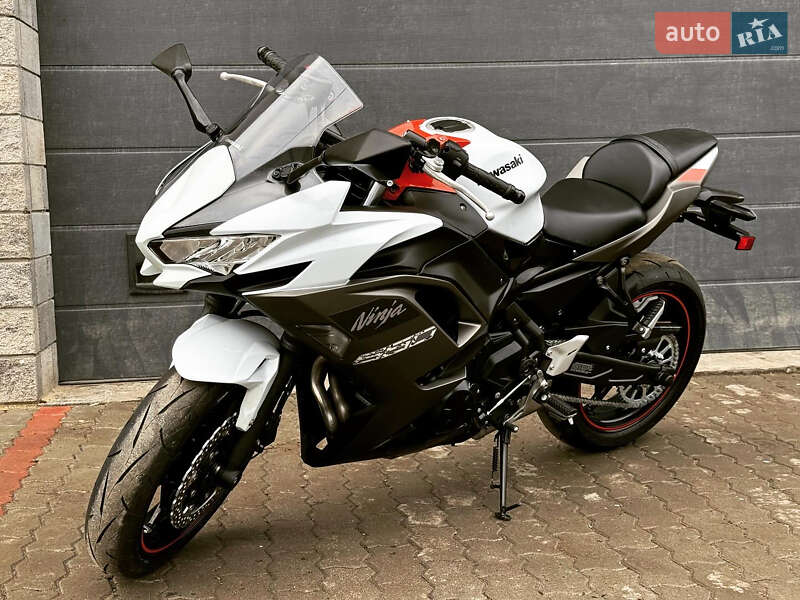 Мотоцикл Спорт-туризм Kawasaki EX 650 2023 в Ровно Мотоцикл Спорт-туризм Kawasaki EX 650 2023 в Ровно