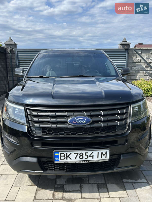 Позашляховик / Кросовер Ford Explorer 2017 в Рівному