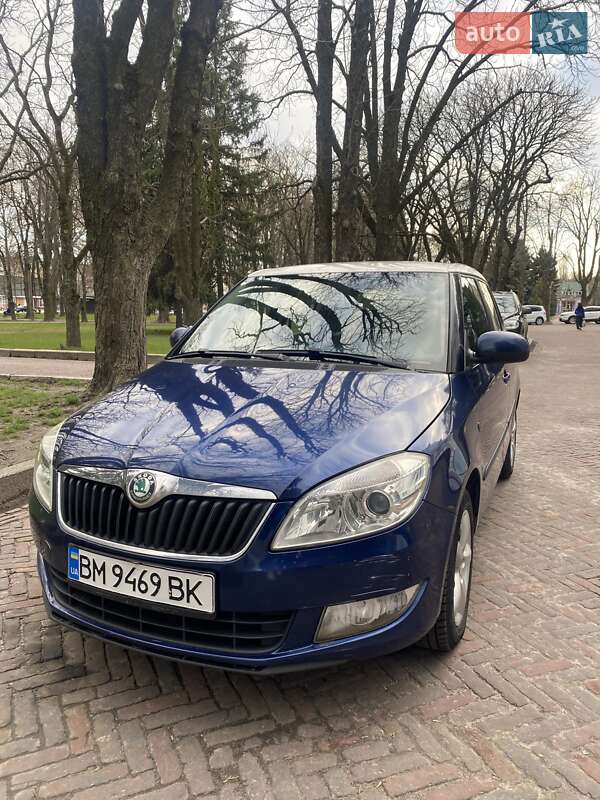 Хэтчбек Skoda Fabia 2010 в Конотопе Хэтчбек Skoda Fabia 2010 в Конотопе