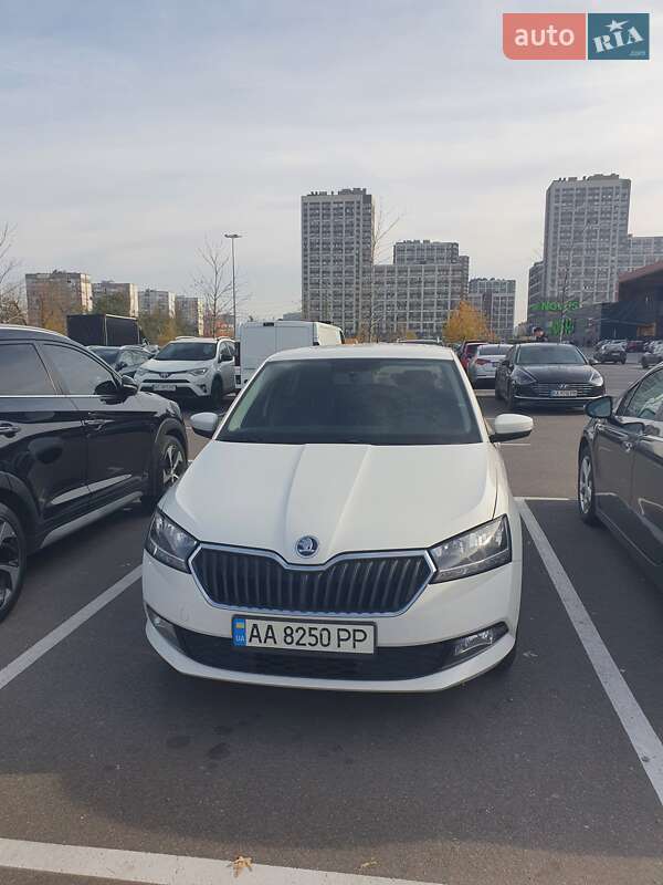 Хэтчбек Skoda Fabia 2019 в Киеве Хэтчбек Skoda Fabia 2019 в Киеве