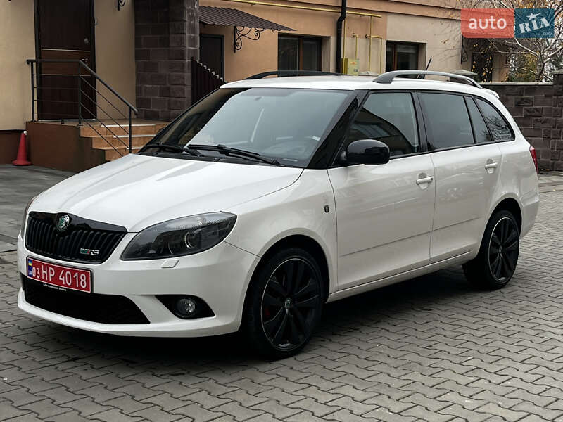 Универсал Skoda Fabia 2011 в Луцке