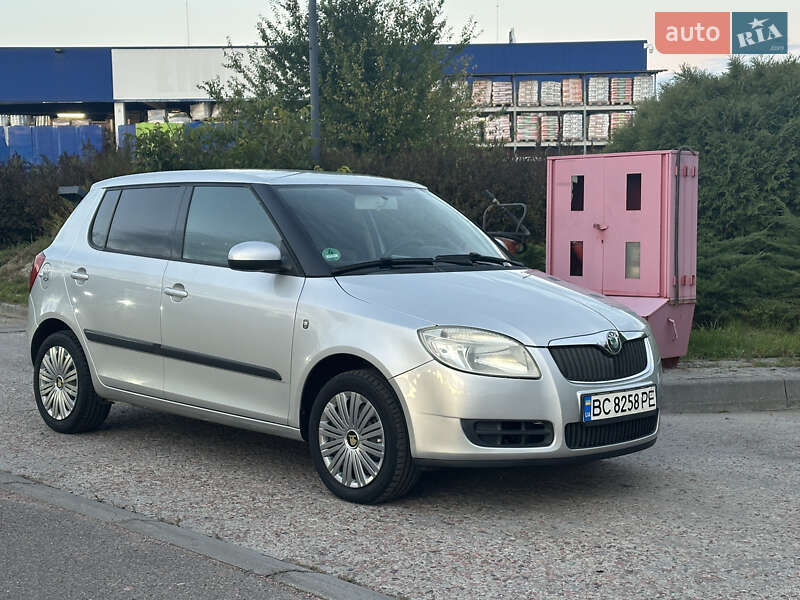 Хэтчбек Skoda Fabia 2007 в Дрогобыче Хэтчбек Skoda Fabia 2007 в Дрогобыче