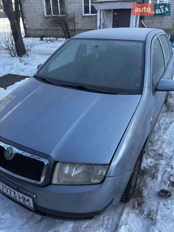 Седан Skoda Fabia 2003 в Коростене