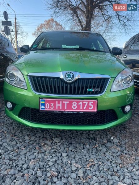 Хэтчбек Skoda Fabia 2011 в Луцке