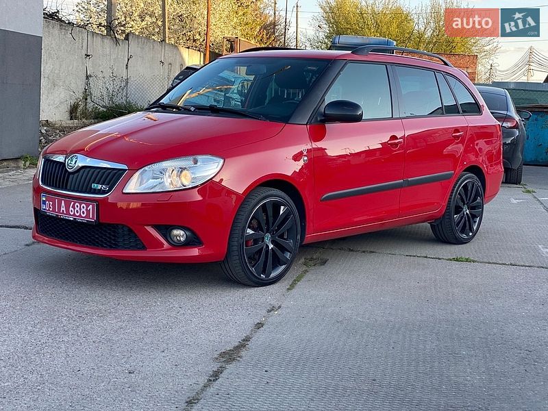 Универсал Skoda Fabia 2011 в Ровно