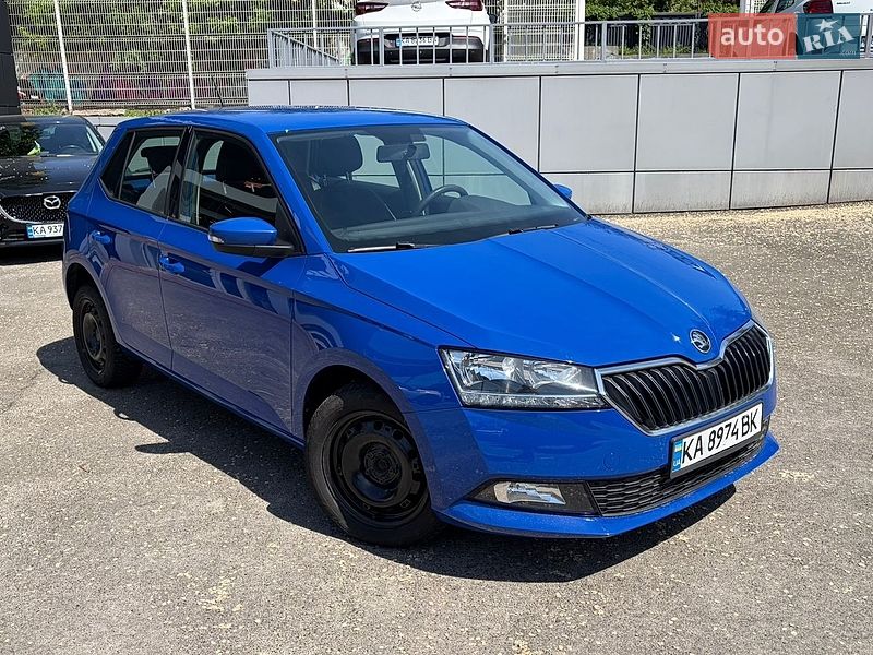Хэтчбек Skoda Fabia 2021 в Киеве