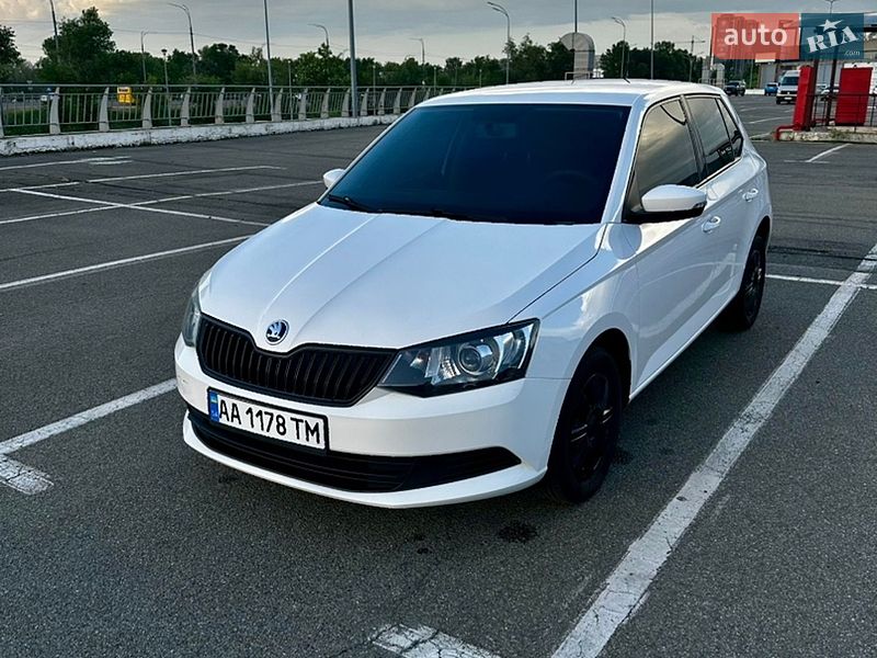 Хэтчбек Skoda Fabia 2018 в Киеве