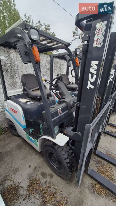 Вилочный погрузчик TCM FD 2023 в Ивано-Франковске Вилочный погрузчик TCM FD 2023 в Ивано-Франковске