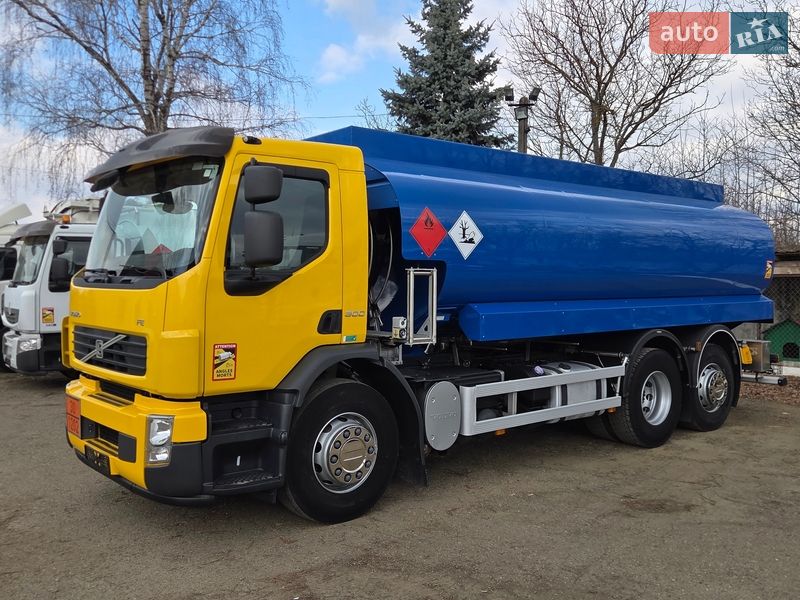 Бензовоз Volvo FE 2011 в Чернівцях