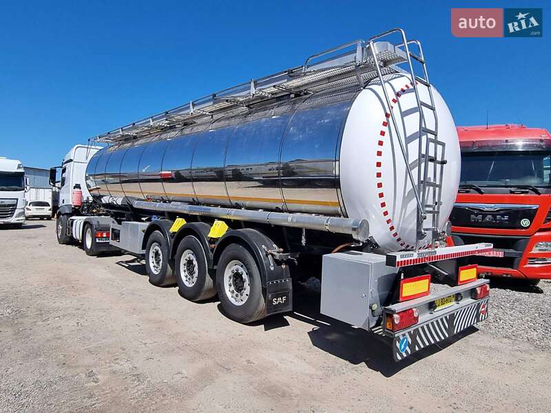 Цистерна полуприцеп Feldbinder FFB 2003 в Виннице