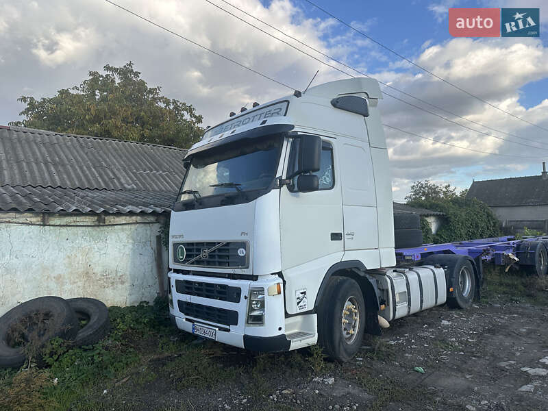 Тягач Volvo FH 12 2006 в Одессе