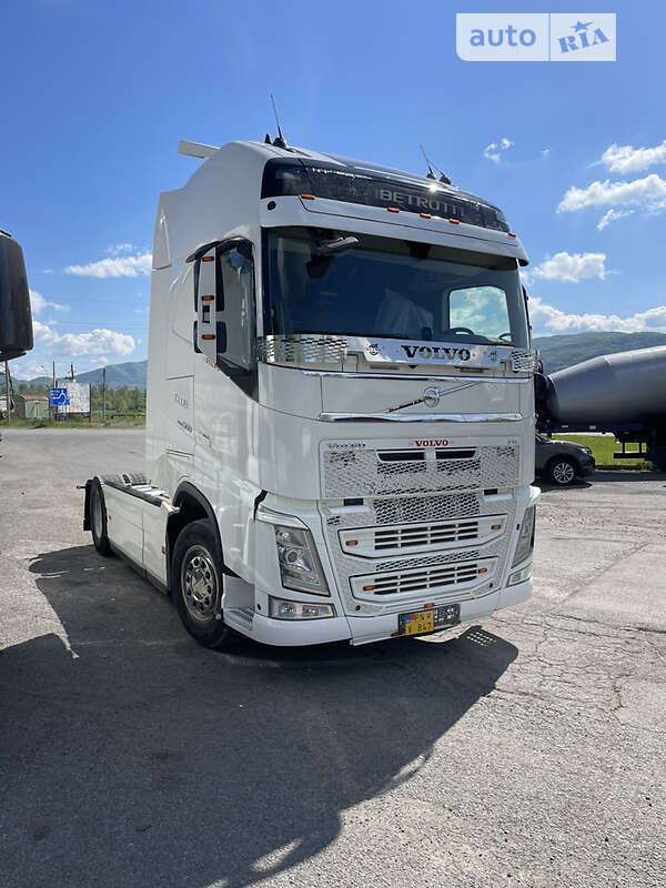 Тягач Volvo FH 13 2014 в Хусте