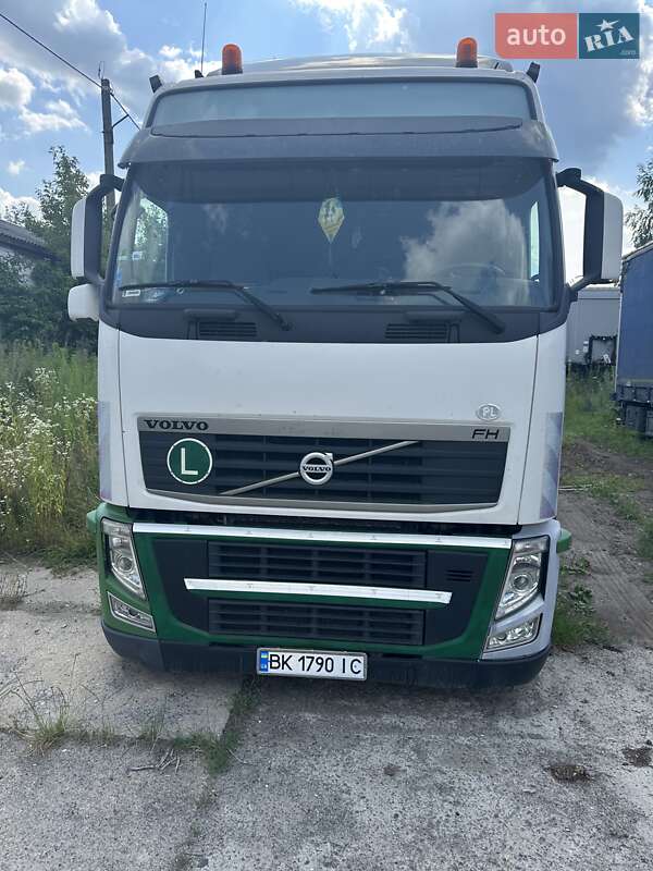 Тентованый Volvo FH 13 2013 в Ровно Тентованый Volvo FH 13 2013 в Ровно