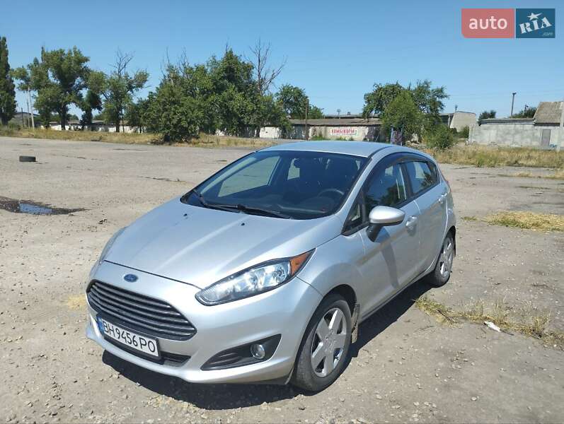 Хэтчбек Ford Fiesta 2017 в Кривом Роге Хэтчбек Ford Fiesta 2017 в Кривом Роге