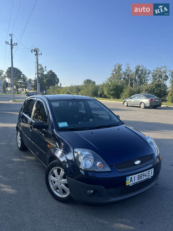 Хэтчбек Ford Fiesta 2005 в Киеве Хэтчбек Ford Fiesta 2005 в Киеве