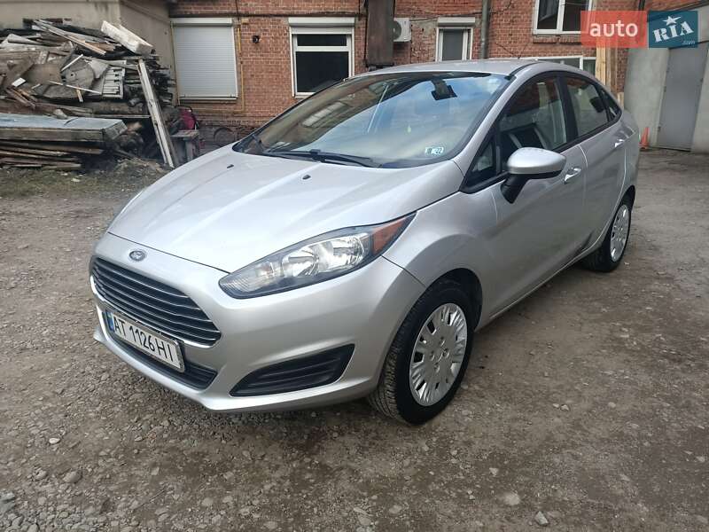 Седан Ford Fiesta 2017 в Ивано-Франковске