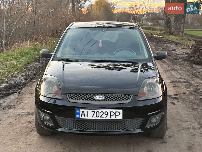 Хэтчбек Ford Fiesta 2008 в Фастове