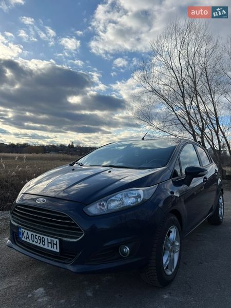 Хэтчбек Ford Fiesta 2015 в Килии Хэтчбек Ford Fiesta 2015 в Килии