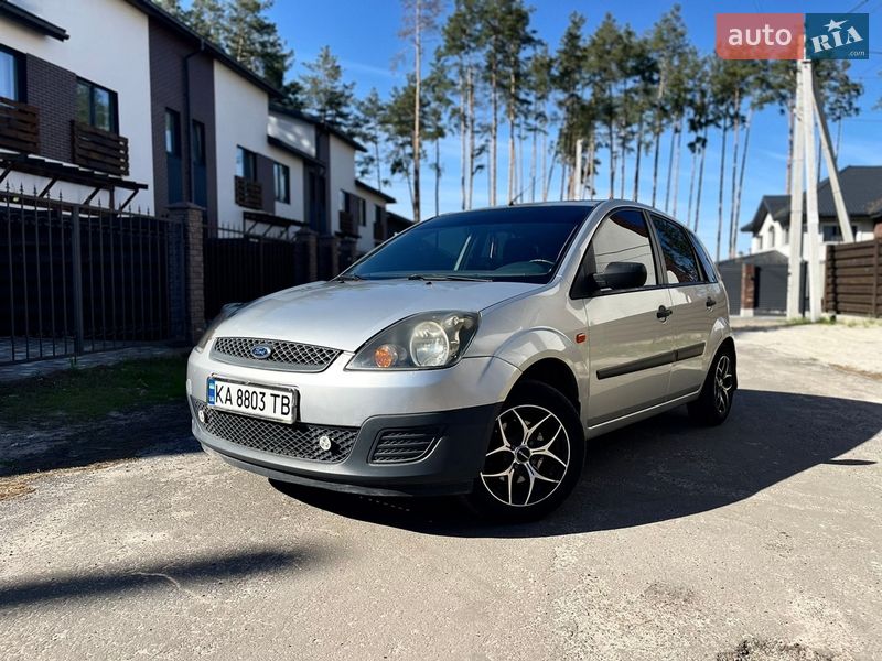 Хетчбек Ford Fiesta 2008 в Києві