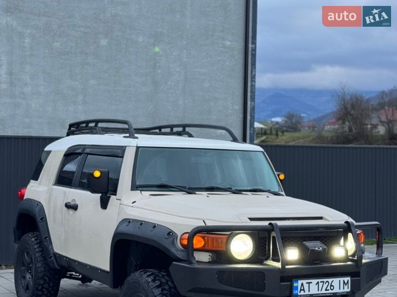 Внедорожник / Кроссовер Toyota FJ Cruiser 2007 в Делятине