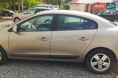 Седан Renault Fluence 2010 в Львові