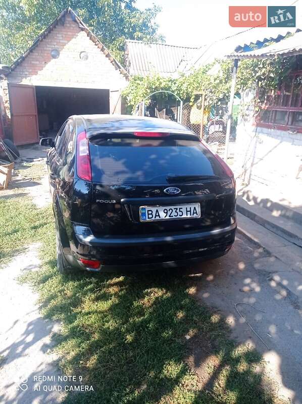 Хэтчбек Ford Focus 2007 в Долинской