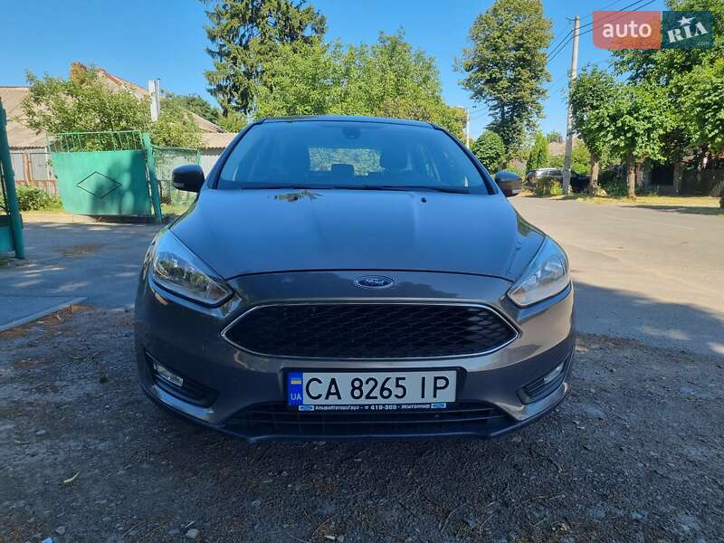 Хэтчбек Ford Focus 2015 в Умани