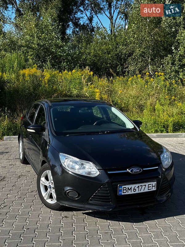 Хэтчбек Ford Focus 2014 в Львове Хэтчбек Ford Focus 2014 в Львове