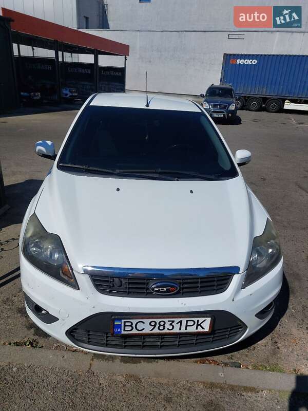 Хэтчбек Ford Focus 2008 в Львове