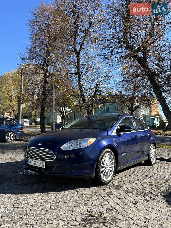 Хэтчбек Ford Focus 2016 в Хмельницком