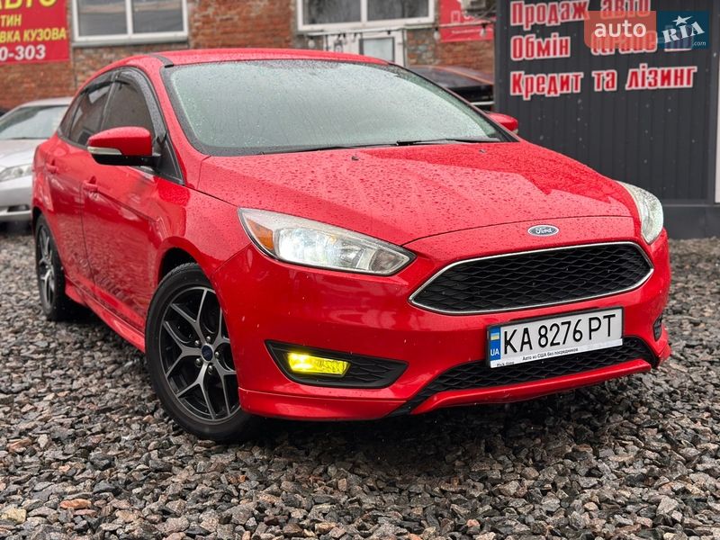 Седан Ford Focus 2015 в Смілі