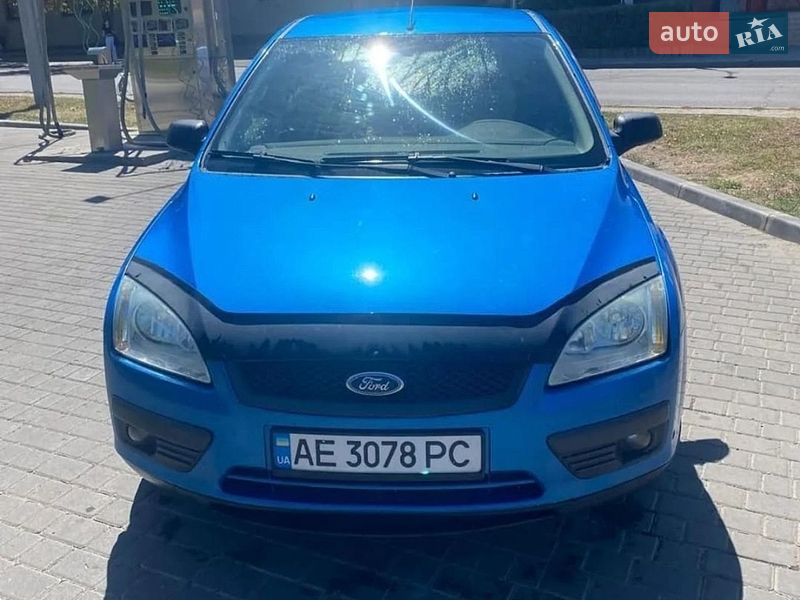 Хэтчбек Ford Focus 2006 в Днепре Хэтчбек Ford Focus 2006 в Днепре
