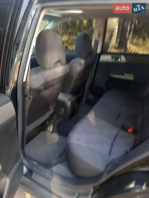 Внедорожник / Кроссовер Subaru Forester 2010 в Каменском