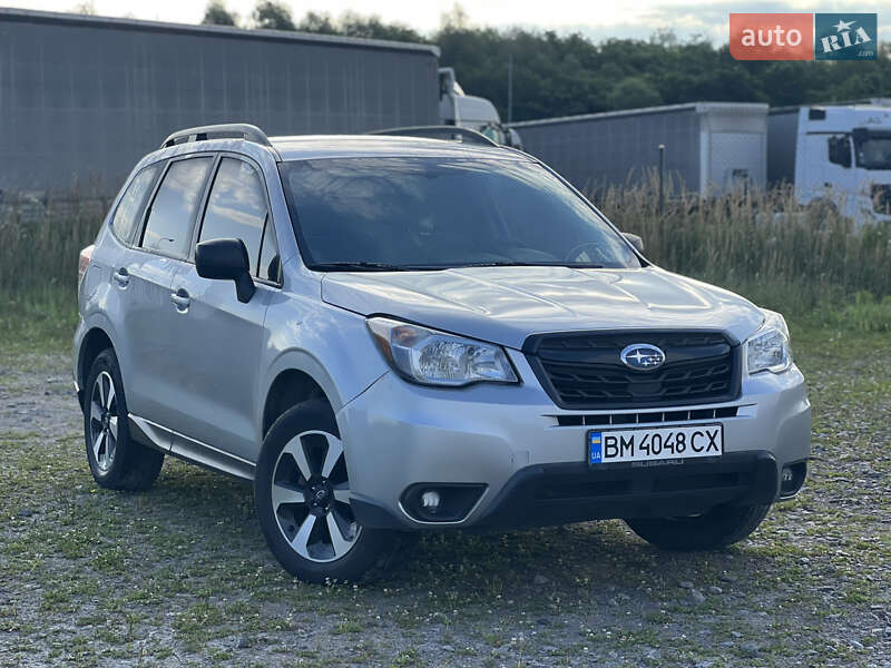 Позашляховик / Кросовер Subaru Forester 2016 в Львові