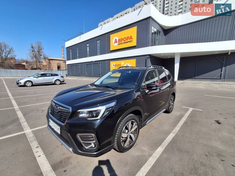 Позашляховик / Кросовер Subaru Forester 2021 в Києві