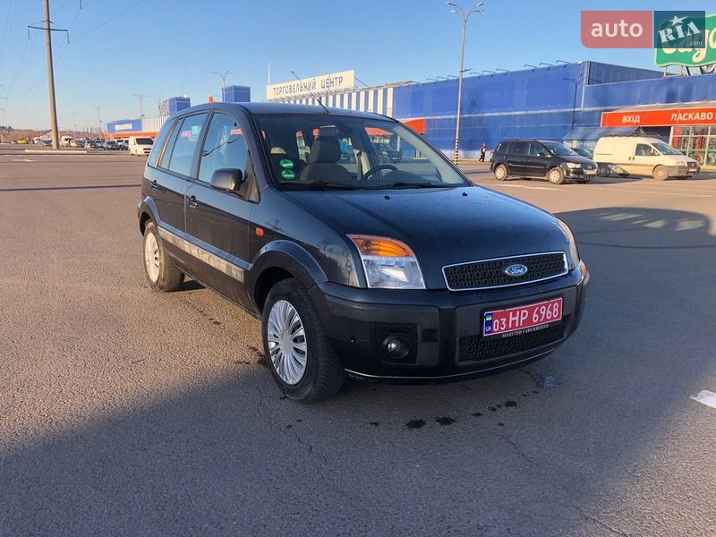 Хэтчбек Ford Fusion 2006 в Луцке