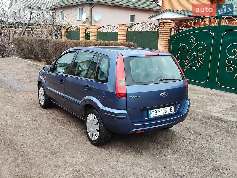 Хетчбек Ford Fusion 2005 в Чернігові
