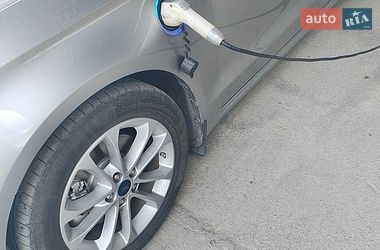 Седан Ford Fusion 2019 в Шепетівці