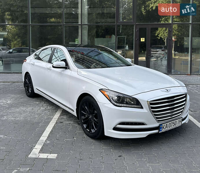 Седан Hyundai Genesis 2015 в Хмельницькому Седан Hyundai Genesis 2015 в Хмельницькому