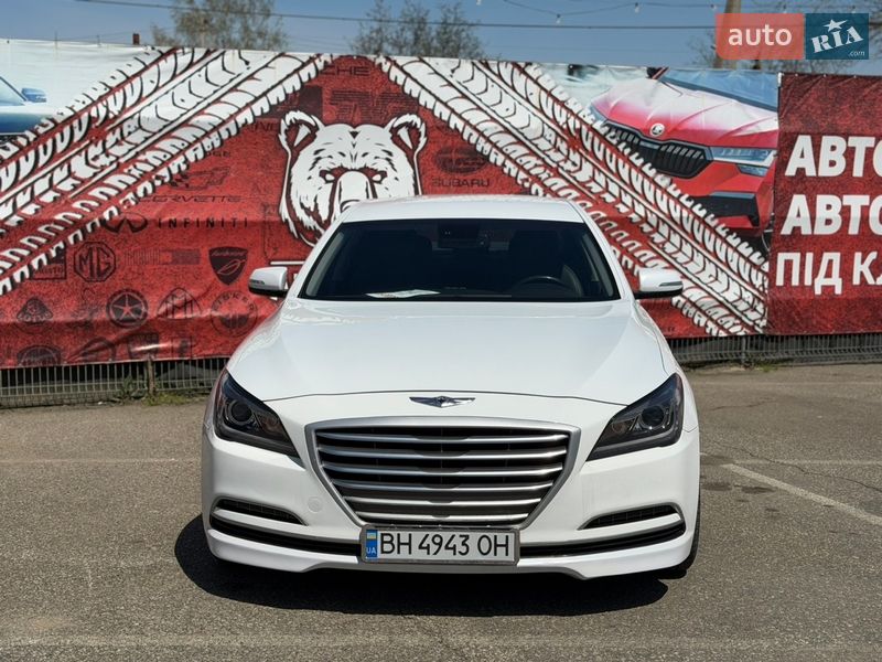 Седан Hyundai Genesis 2015 в Измаиле