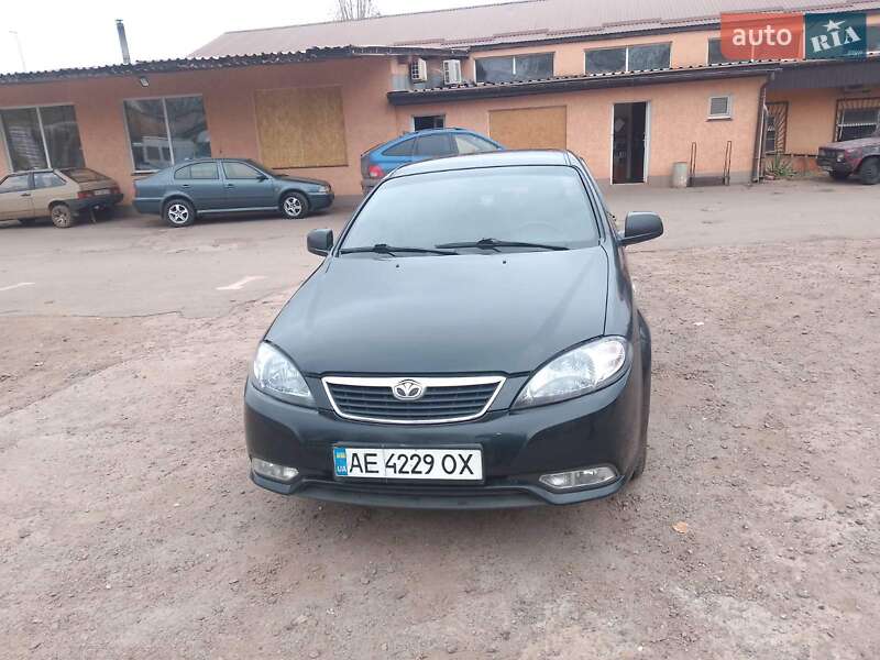 Седан Daewoo Gentra 2013 в Кривом Роге