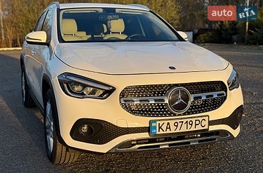 Внедорожник / Кроссовер Mercedes-Benz GLA-Class 2020 в Киеве