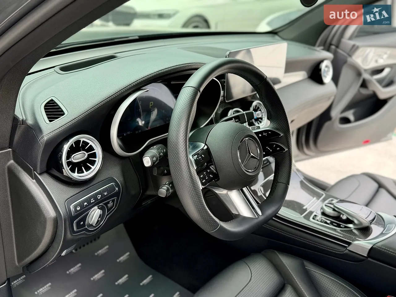 Mercedes-Benz Glc-Class 2018 photo 3